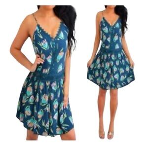 LAUREN CONRAD, WOMENS, DROP WAIST, LACE TRIM DRESS. FLORAL PRINT. SIZE XL